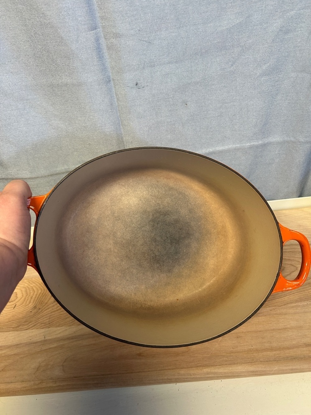 LE CREUSET Orange Enameled Cast Cooking Dutch Oven - Bright Orange no lid - Picture 4 of 7